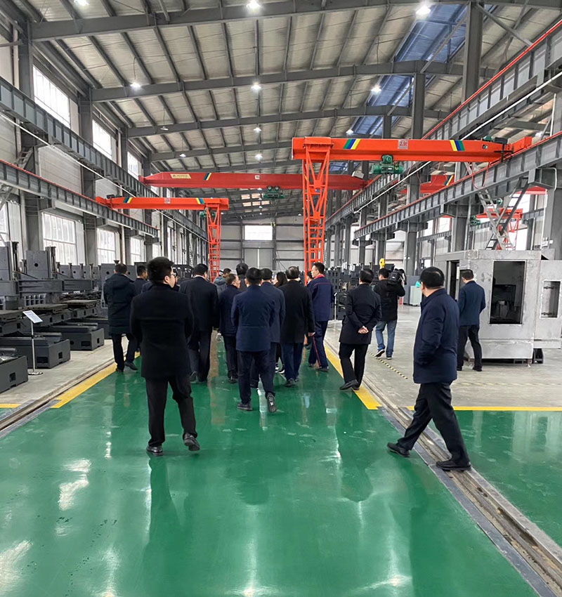 湖南省委书记杜家毫一行来QY千亿国际怀化生产基地视察